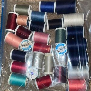 Red and Blue High-Quality Sewing Thread Set